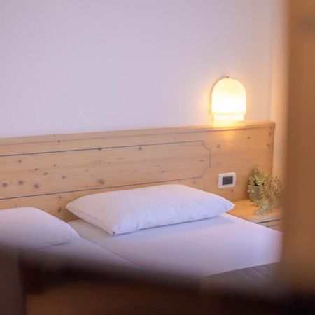 Comano Vacanze Appartamenti Комано-Терме Экстерьер фото